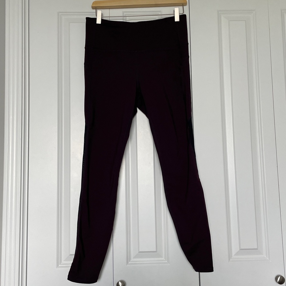 Gap Fit Active Leggings - Wine/Plum Color - Size Medium